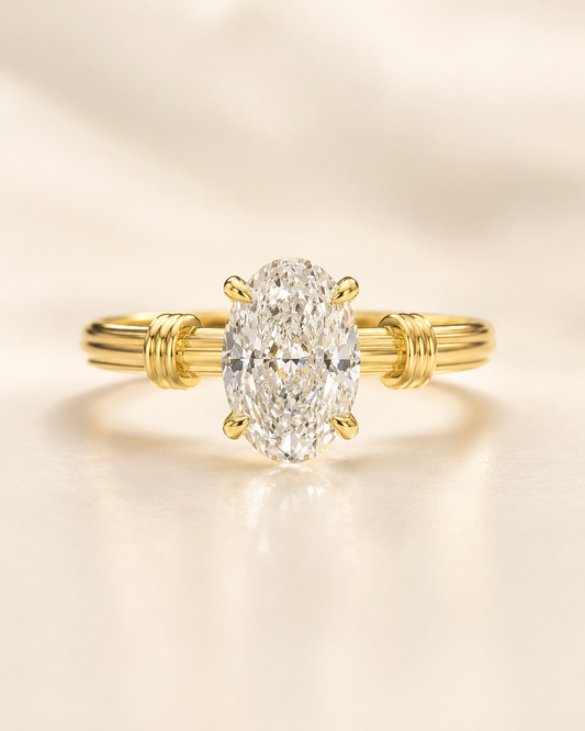 Aurelia Roman Oval 2 carat lab-grown diamond ring in 18K yellow gold main image