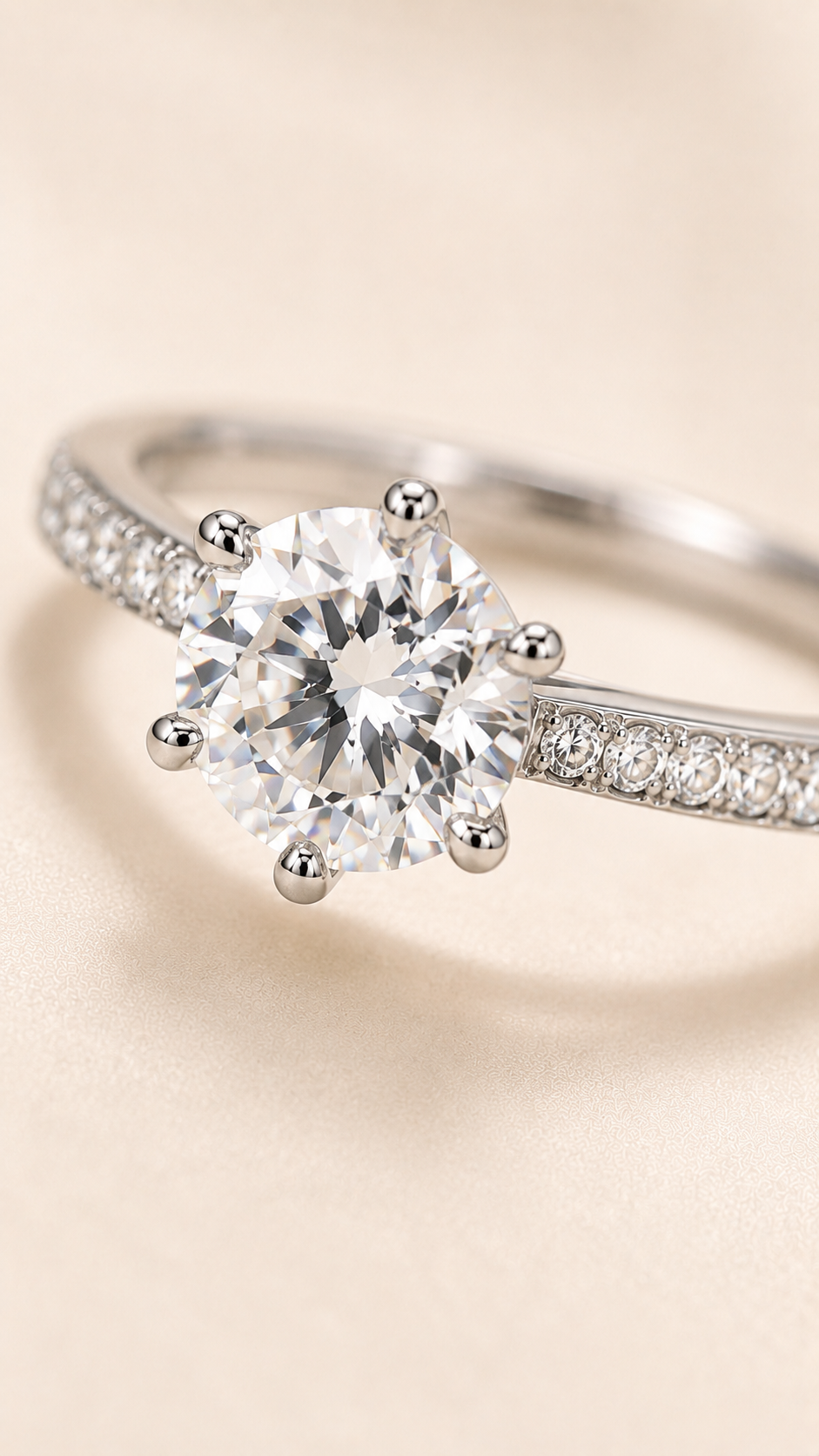 Lumière Six-Prong pavé band and round lab-grown diamond close-up